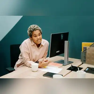 万棠宇